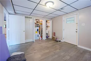 327 Beech Rd, Pittsburgh, PA 15239 - Photo 32