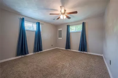 327 Beech Rd, Pittsburgh, PA 15239 - Photo 18