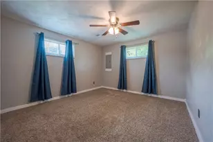 327 Beech Rd, Pittsburgh, PA 15239 - Photo 18