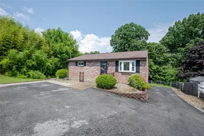 327 Beech Rd, Pittsburgh, PA 15239 - Photo 6