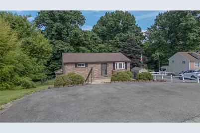 327 Beech Rd, Pittsburgh, PA 15239 - Photo 8