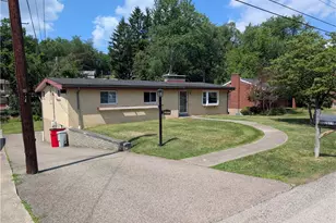 2511 Autumnwood Dr, Pittsburgh, PA 15116 - Photo 1