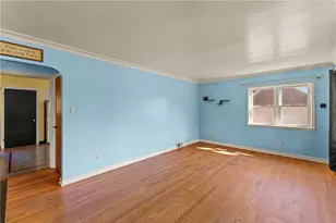 102 Woodlawn Ave, Cecil, PA 15321 - Photo 10
