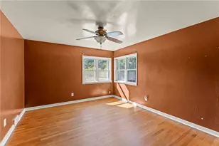 102 Woodlawn Ave, Cecil, PA 15321 - Photo 16