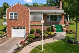 102 Woodlawn Ave, Cecil, PA 15321 - Photo 2