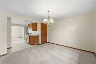 125 Eakin Ave, Ross Twp, PA 15214 - Photo 8