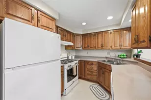 125 Eakin Ave, Ross Twp, PA 15214 - Photo 10