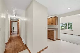 125 Eakin Ave, Ross Twp, PA 15214 - Photo 16