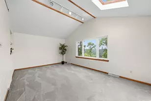 125 Eakin Ave, Ross Twp, PA 15214 - Photo 14