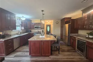 1004 Maple, Lower Burrell, PA 15068 - Photo 10