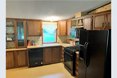 11 S Park Blvd, Hempfield Township, PA 16125 - Photo 10