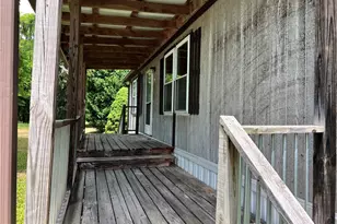 11 S Park Blvd, Hempfield Township, PA 16125 - Photo 4