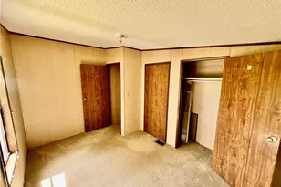 11 S Park Blvd, Hempfield Township, PA 16125 - Photo 16