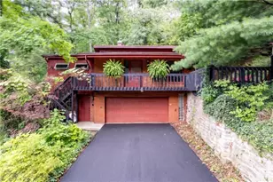 486 Woodlawn Ave, Hempfield Township, PA 15644 - Photo 2