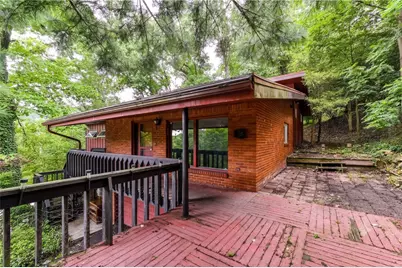 486 Woodlawn Ave, Hempfield Township, PA 15644 - Photo 6