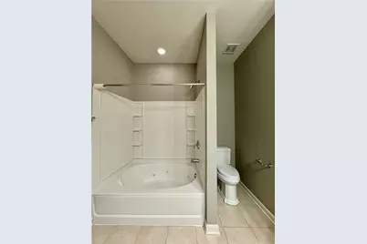 2046 Croghan Dr, Collier Township, PA 15106 - Photo 12