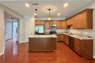 2046 Croghan Dr, Collier Township, PA 15106 - Photo 6