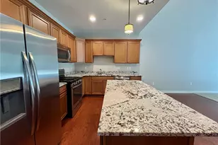 2046 Croghan Dr, Collier Township, PA 15106 - Photo 4