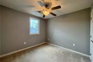 2046 Croghan Dr, Collier Township, PA 15106 - Photo 18