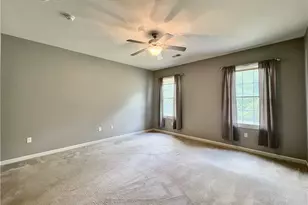 2046 Croghan Dr, Collier Township, PA 15106 - Photo 10