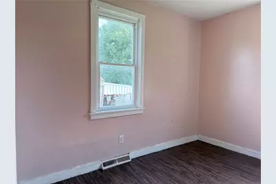 107 W Scenic Dr, Manor Township, PA 16201 - Photo 14