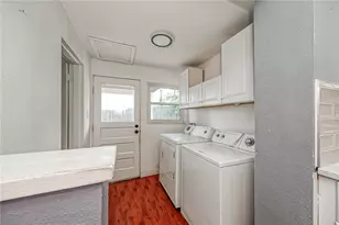 917 Robinson St, McKees Rocks, PA 15136 - Photo 10