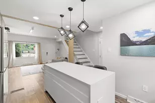 983 Becks Run Rd, Pittsburgh, PA 15210 - Photo 12