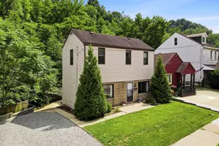 983 Becks Run Rd, Pittsburgh, PA 15210 - Photo 2