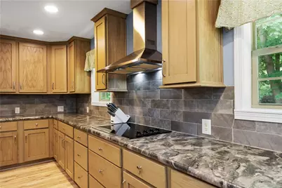 766 Old National Pike, Claysville, PA 15323 - Photo 4