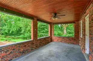 813 Washington Dr, Ross Twp, PA 15229 - Photo 8