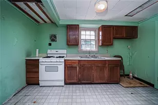 1035 McCoy Rd, Kennedy Township, PA 15136 - Photo 10
