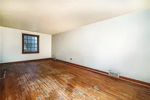 1035 McCoy Rd, Kennedy Township, PA 15136 - Photo 6