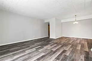 533 Forest Green Dr, Moon/Crescent Twp, PA 15108 - Photo 6