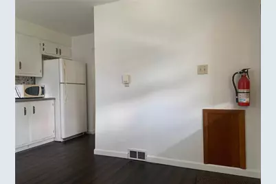 330 Kaercher St, Pittsburgh, PA 15207 - Photo 14