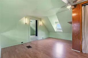 330 Kaercher St, Pittsburgh, PA 15207 - Photo 24