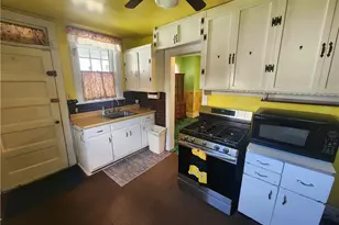 8276 Ohio River Blvd, Pittsburgh, PA 15202 - Photo 14