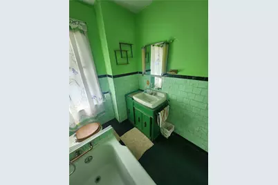 8276 Ohio River Blvd, Pittsburgh, PA 15202 - Photo 32