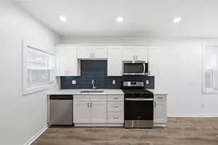 97 Wyoming St, Pittsburgh, PA 15211 - Photo 6