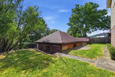120 Avenue L, Pittsburgh, PA 15221 - Photo 30