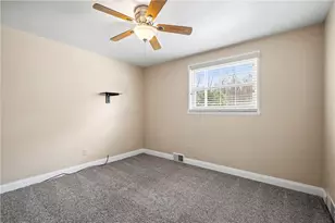 3033 Universal Rd, Pittsburgh, PA 15235 - Photo 18