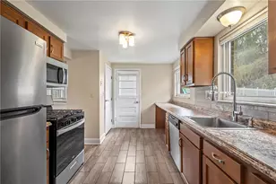 3033 Universal Rd, Pittsburgh, PA 15235 - Photo 10
