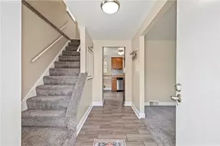3033 Universal Rd, Pittsburgh, PA 15235 - Photo 12