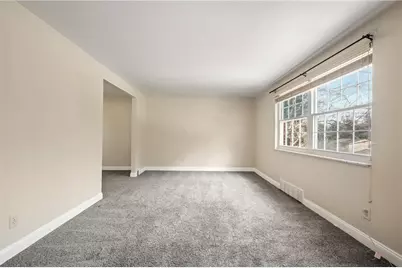 3033 Universal Rd, Pittsburgh, PA 15235 - Photo 4