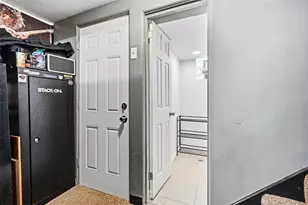1729 Beryl Dr, Pittsburgh, PA 15227 - Photo 28