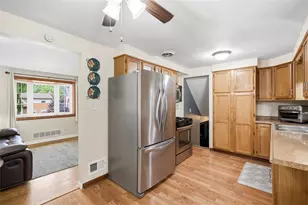 1729 Beryl Dr, Pittsburgh, PA 15227 - Photo 10