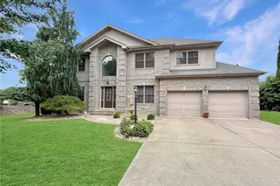 142 James Pl, Pittsburgh, PA 15228 - Photo 1