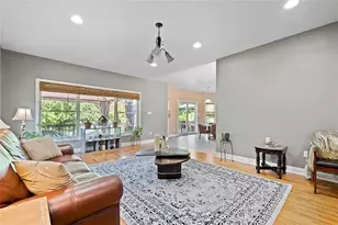 142 James Pl, Pittsburgh, PA 15228 - Photo 10