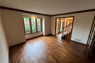 100 Field Club Dr, Kennedy Township, PA 15136 - Photo 10