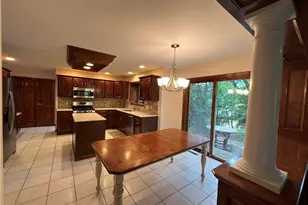 100 Field Club Dr, Kennedy Township, PA 15136 - Photo 16