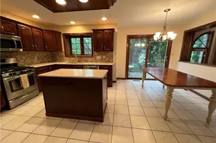 100 Field Club Dr, Kennedy Township, PA 15136 - Photo 18